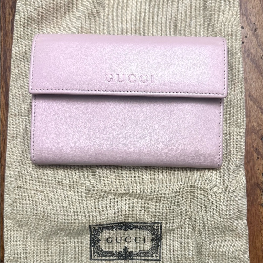 Gucci Light Pink Leather Wallet